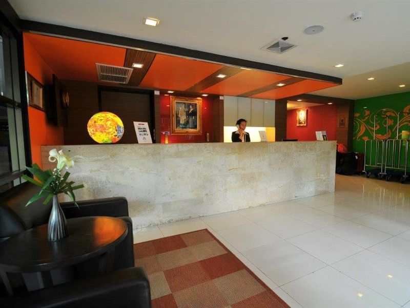康帕斯集团阿斯彭套房酒店-素坤逸路2号 4* 曼谷