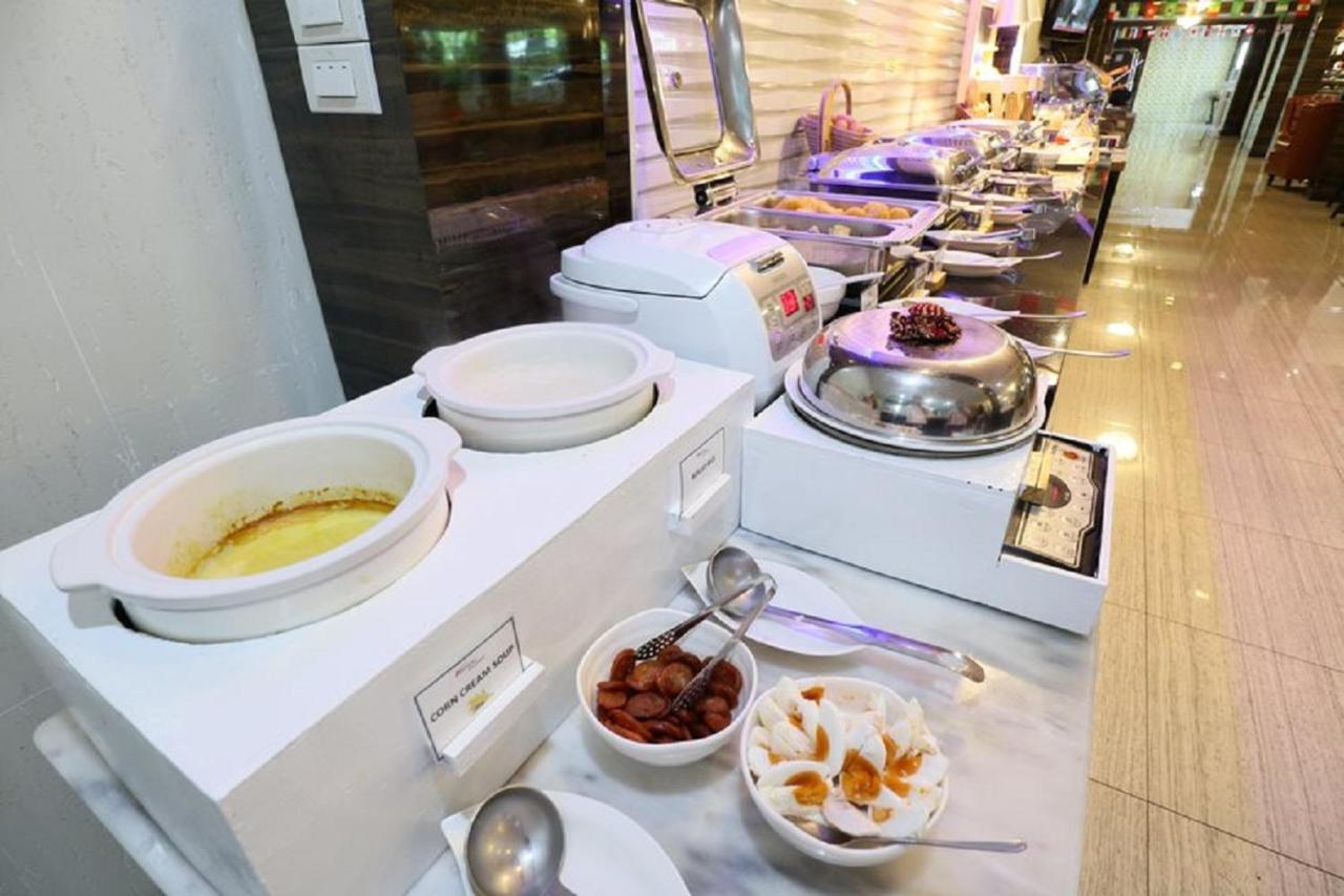 Отель Aspen Sukhumvit 2