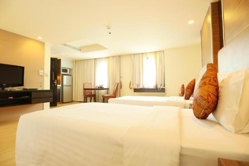 Отель Aspen Sukhumvit 2